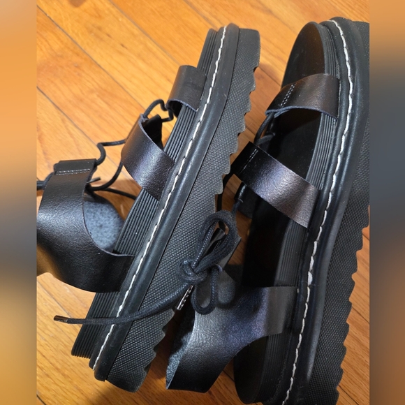 Torrid Black lace-up gladiator strappy sandals size 9 wide width white stitching - Picture 15 of 16